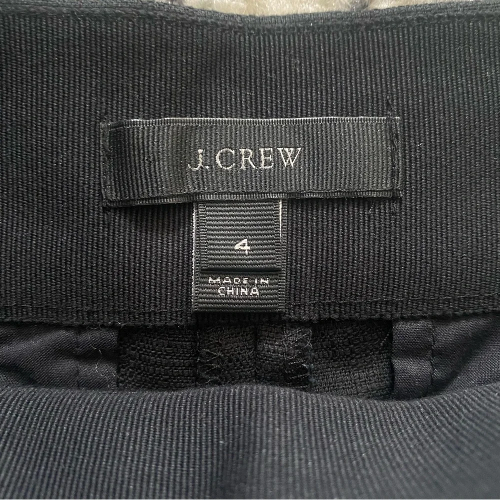 J.Crew NEW Black Pleated Shorts with Side Zipper 4 - Picture 3 of 12